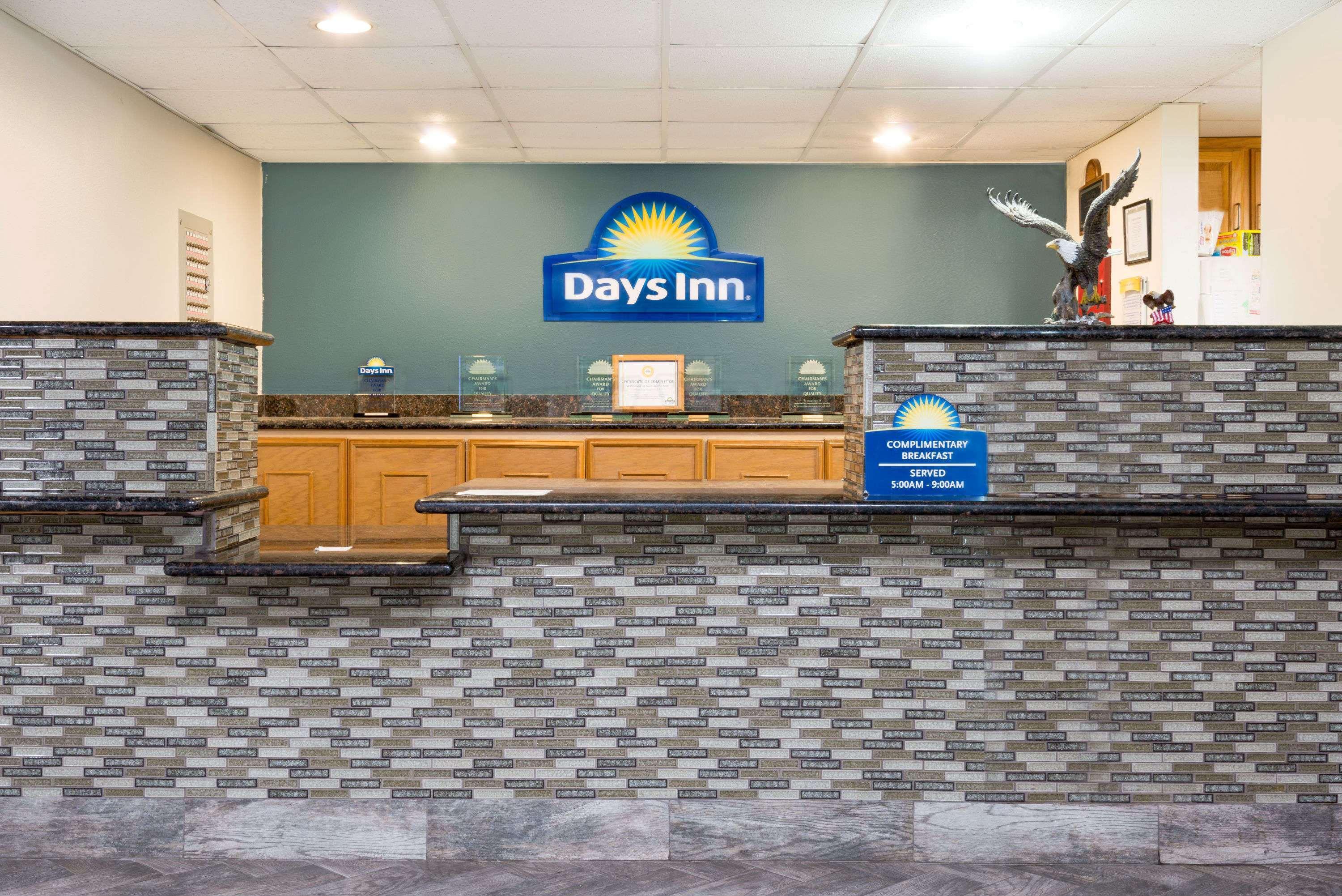 Days Inn By Wyndham Dalhart Bagian luar foto