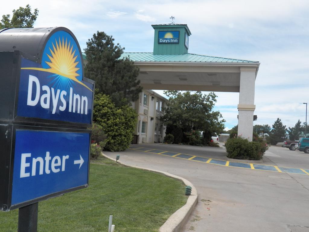 Days Inn By Wyndham Dalhart Bagian luar foto